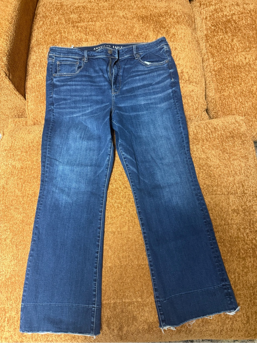 American Eagle Outfitters Women's hi-rise crop Blue Flare Jeans